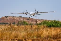 TSK'dan Kıbrıs Barış Harekatı'nın 50. yılına özel geçit töreni - Haber Görseli