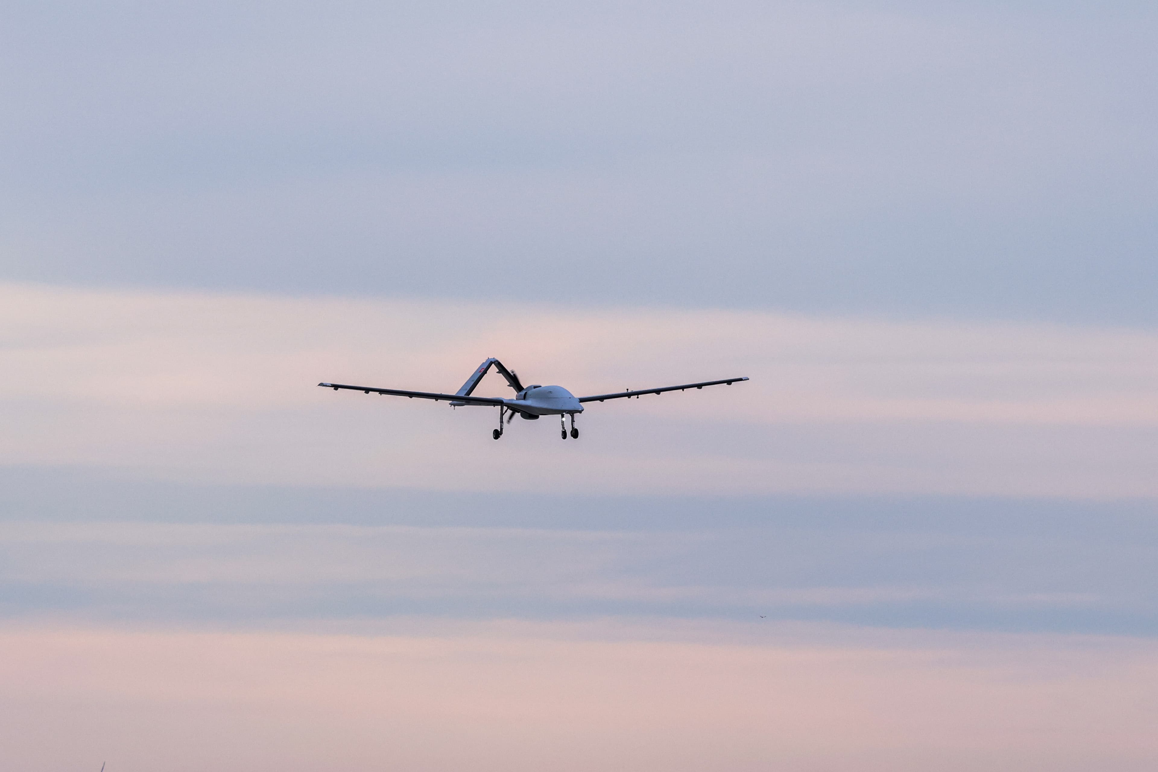 BAYRAKTAR TB3 ASELFLIR-500 İLE UÇTU