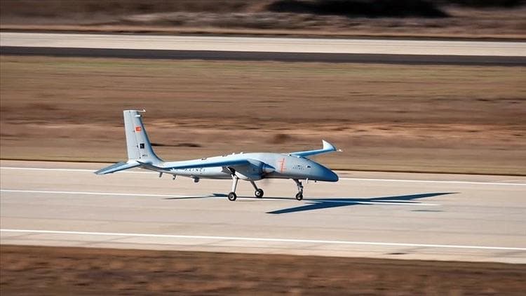 BAYRAKTAR AKINCI '15 TEMMUZ SAYGI UÇUŞU'NU TAMAMLADI