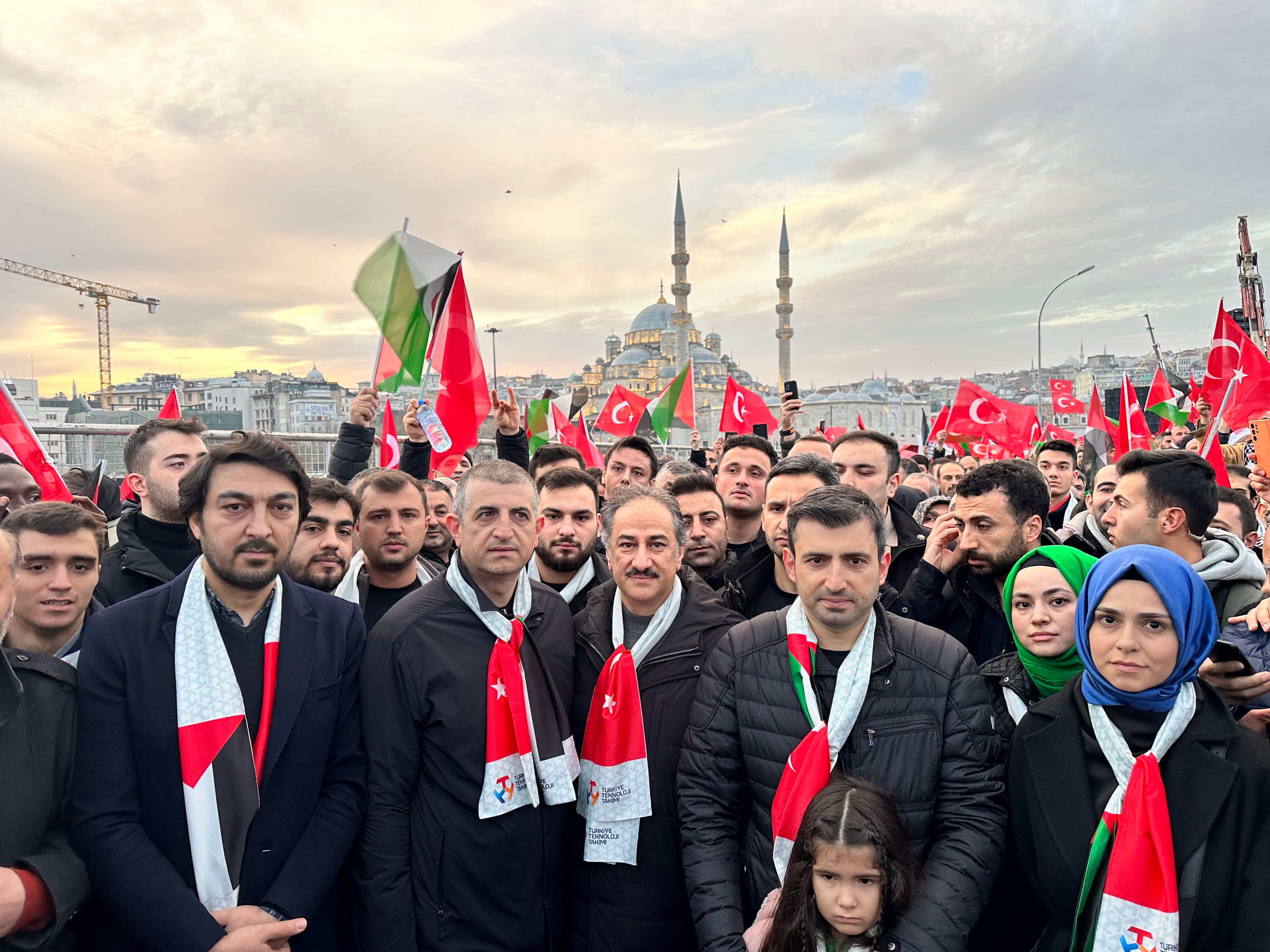 “Adil Bir Dünya İçin Filistin’i Destekleyin”