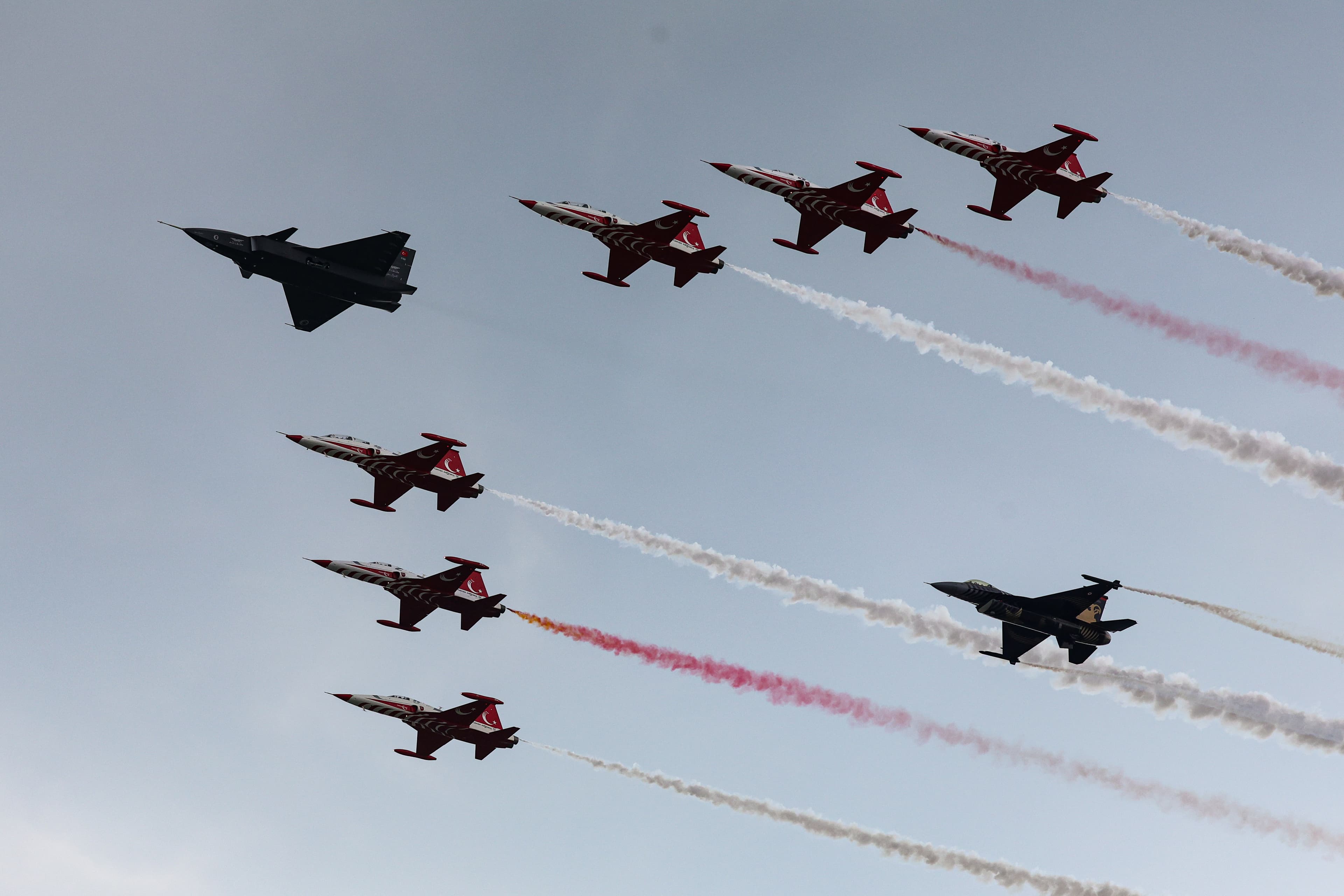 BAYRAKTAR KIZILELMA HAVACILIK TARİHİNDE İLKLERİ BAŞARDI