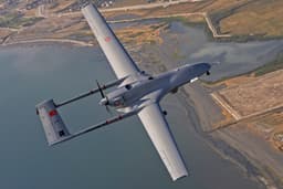 TÜRKİYE’NİN İLK MİLLİ SİHA’SI BAYRAKTAR TB2  1 MİLYON UÇUŞ SAATİNİ AŞTI - Haber Görseli