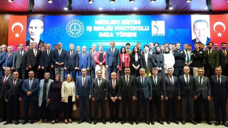 Baykar ve MEB arasında imzalar atıldı! Baykar Milli Teknoloji Mesleki ve Teknik Anadolu Lisesi kuruluyor