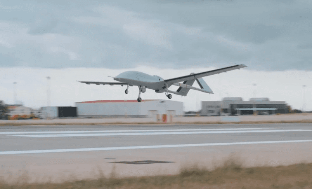 TB3 'Anadolu' için havalandı